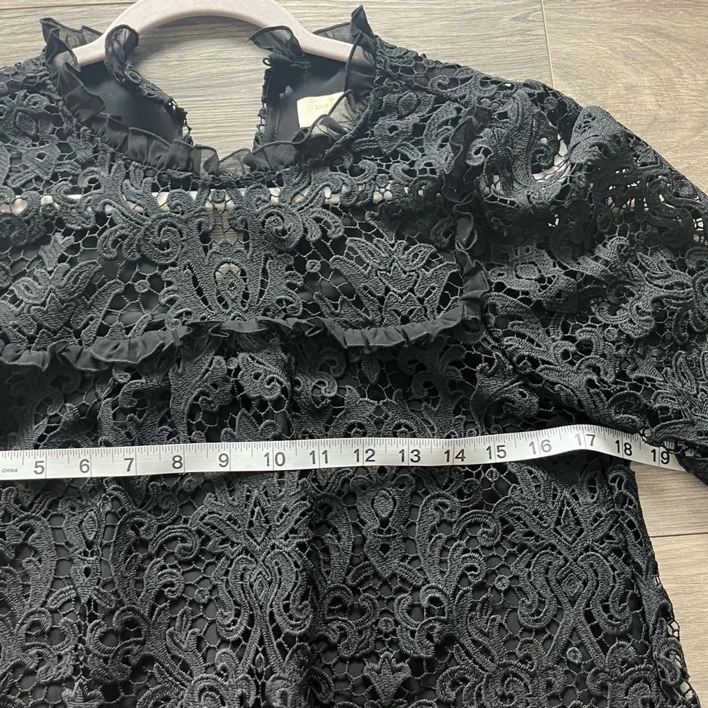 Kate Spade New York Lace‎ Bell-Sleeve Peplum Top